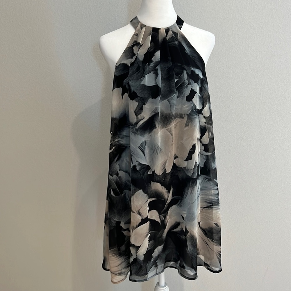 ASTR Flowy Dress